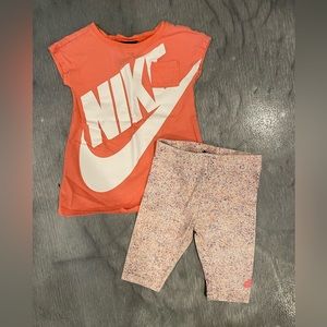 Nike 18 mo Capris Set